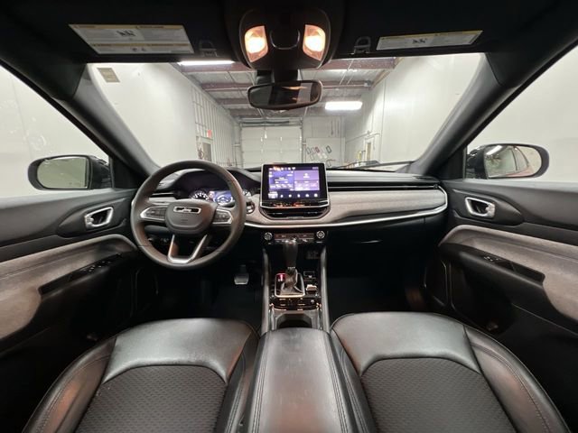 Used 2024 Jeep Compass Latitude image 19