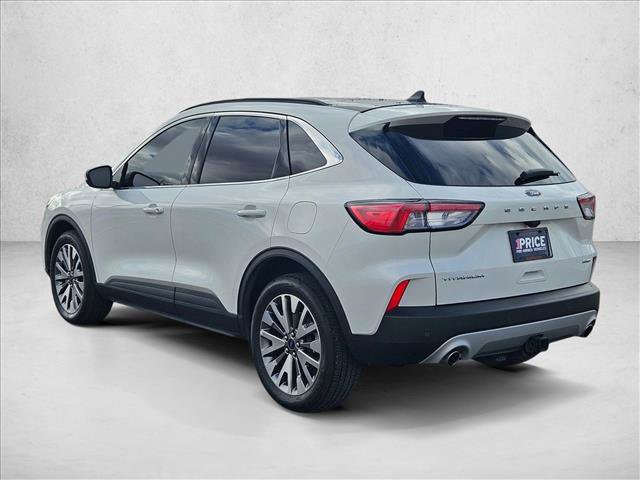 Used 2022 Ford Escape Titanium w/ Class II Trailer Tow Package image 7