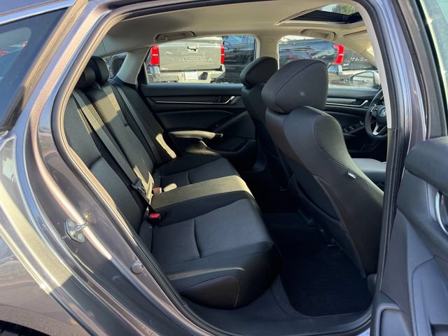 Used 2018 Honda Accord EX image 18