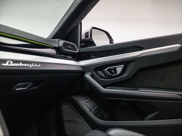 Used 2021 Lamborghini Urus image 35