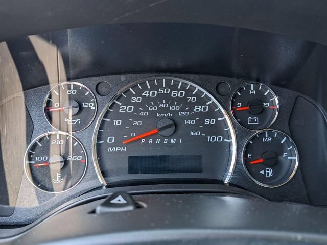 Used 2025 Chevrolet Express 3500 LT w/ LT Preferred Equipment Group RWD image 16