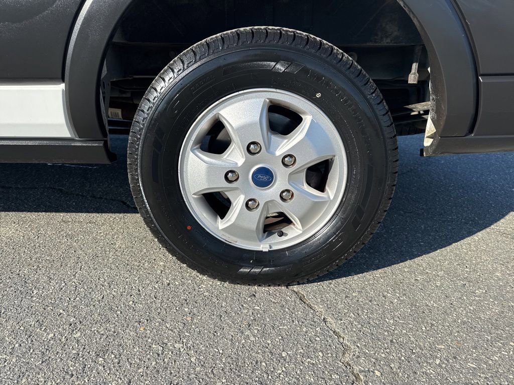 Used 2020 Ford Transit 350 XLT image 28