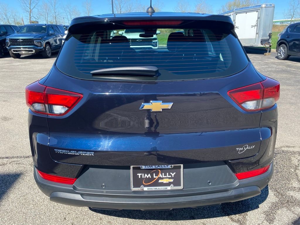 Used 2021 Chevrolet TrailBlazer LS FWD image 6
