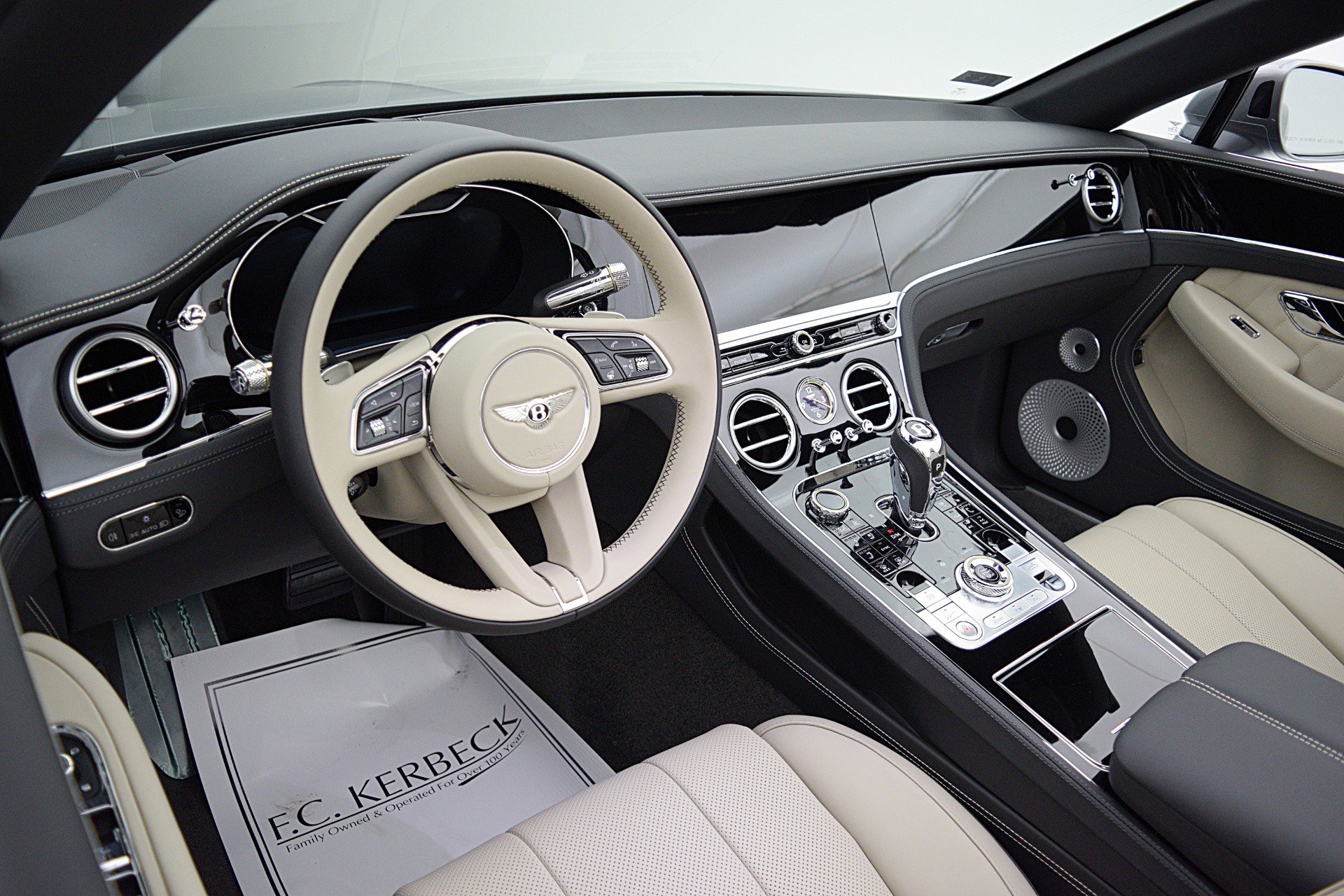 Used 2024 Bentley Continental GT image 43