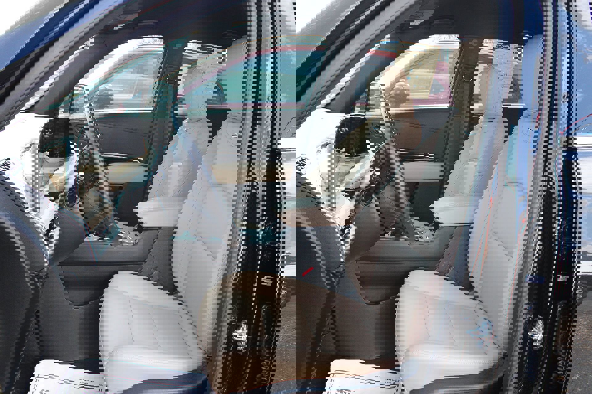 Used 2024 Cadillac XT4 Luxury image 15