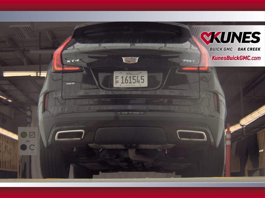 Used 2025 Cadillac XT4 Premium Luxury image 8