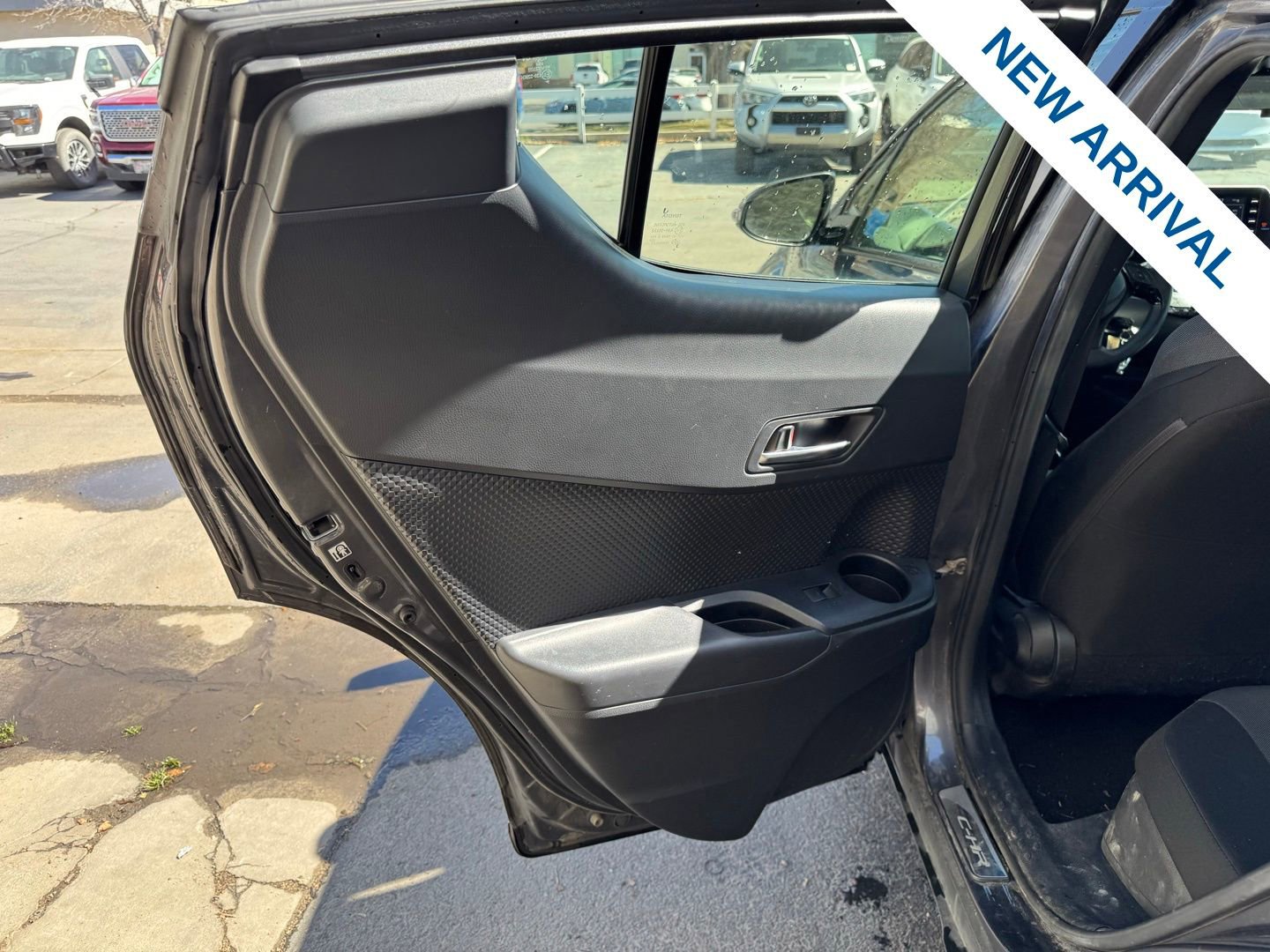 Used 2021 Toyota C-HR LE image 15