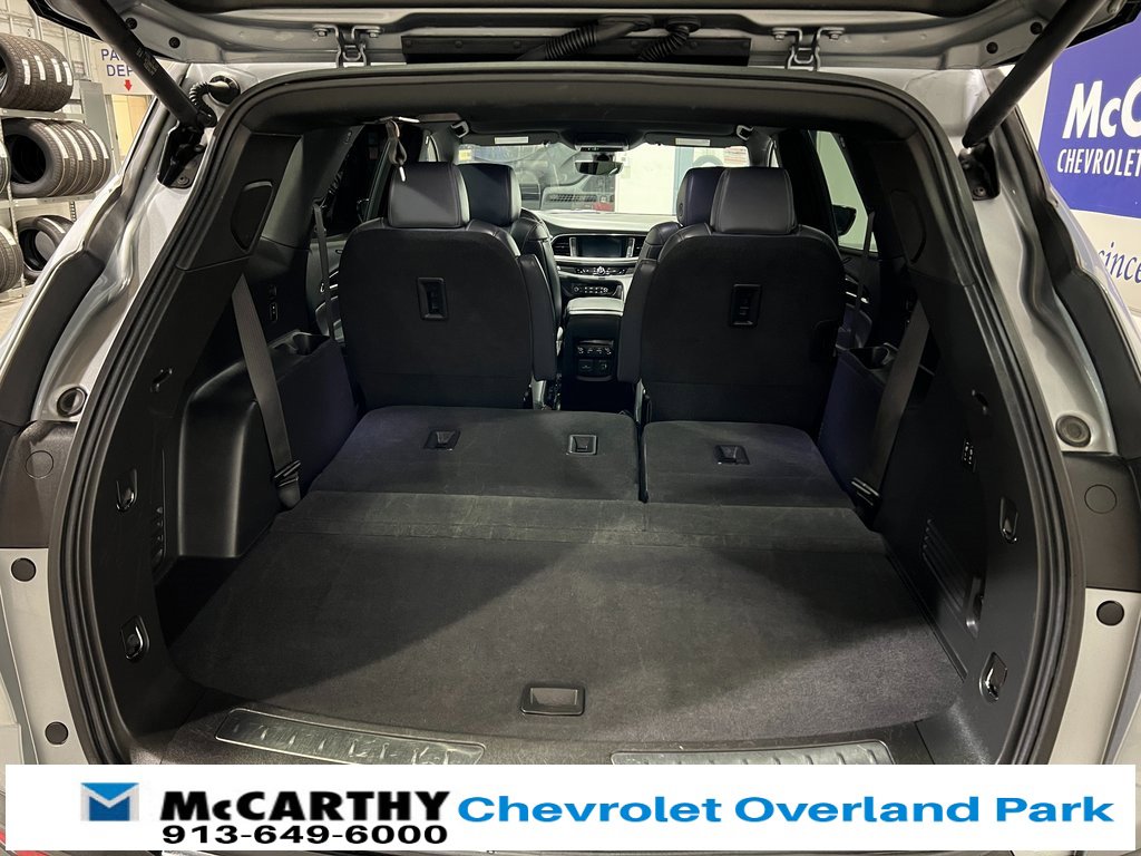 Used 2024 Buick Enclave Premium image 31