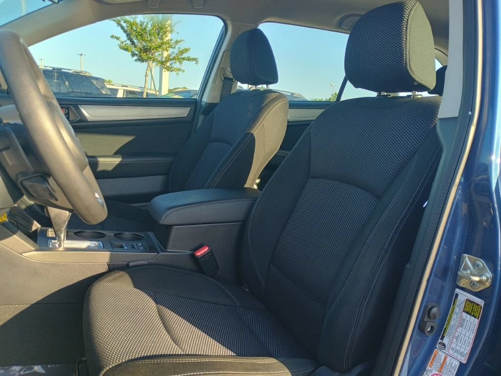 Used 2019 Subaru Outback 2.5i AWD/4WD image 13