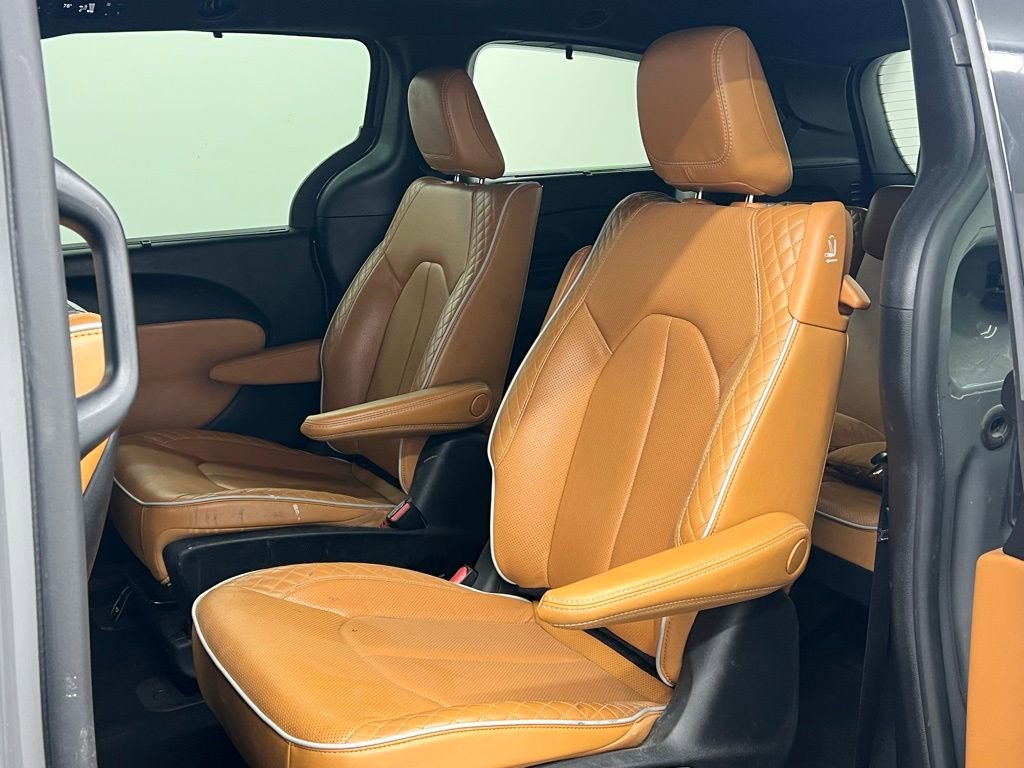 Used 2022 Chrysler Pacifica Pinnacle image 8