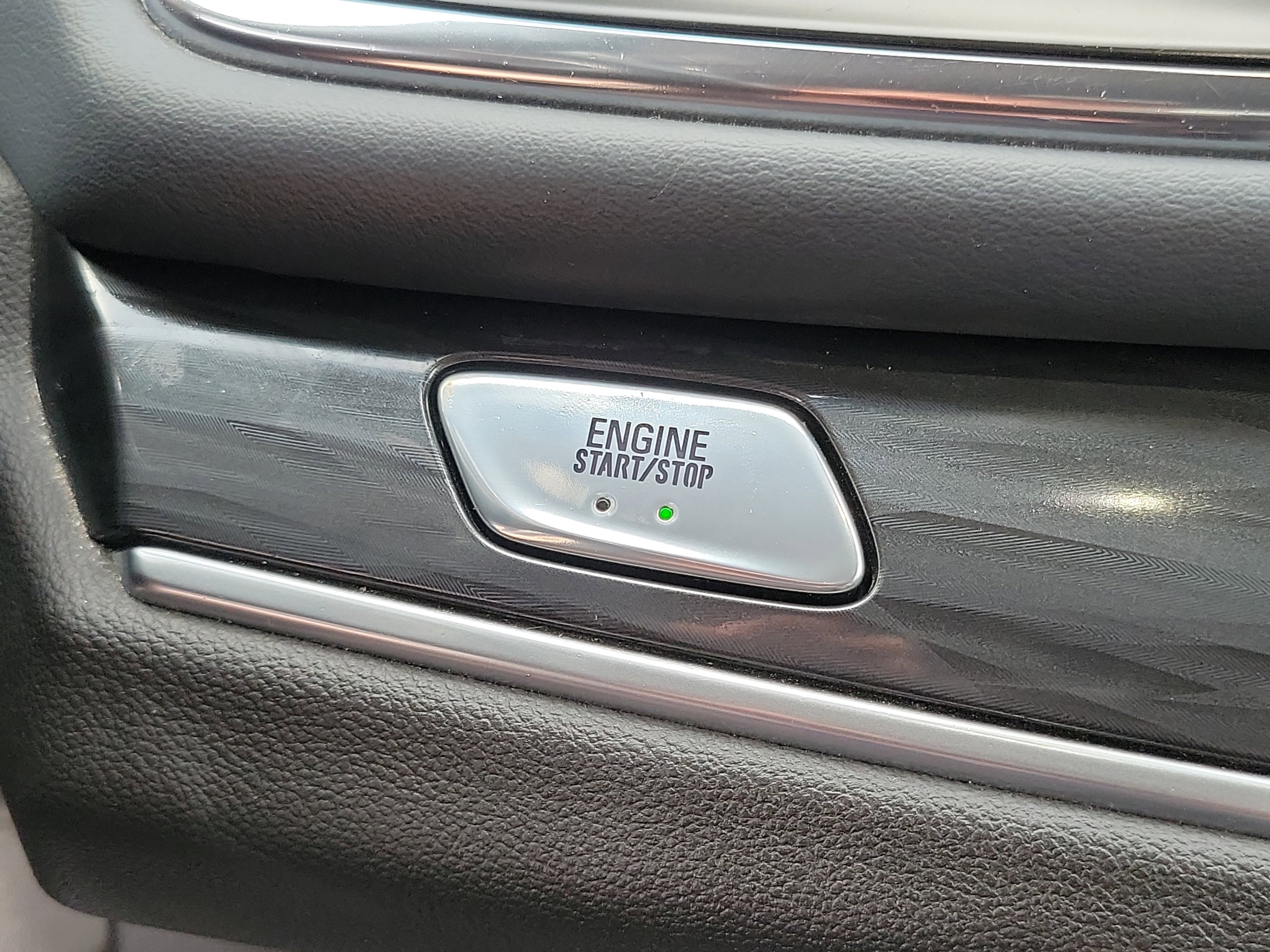 Used 2018 Buick Enclave Premium image 16