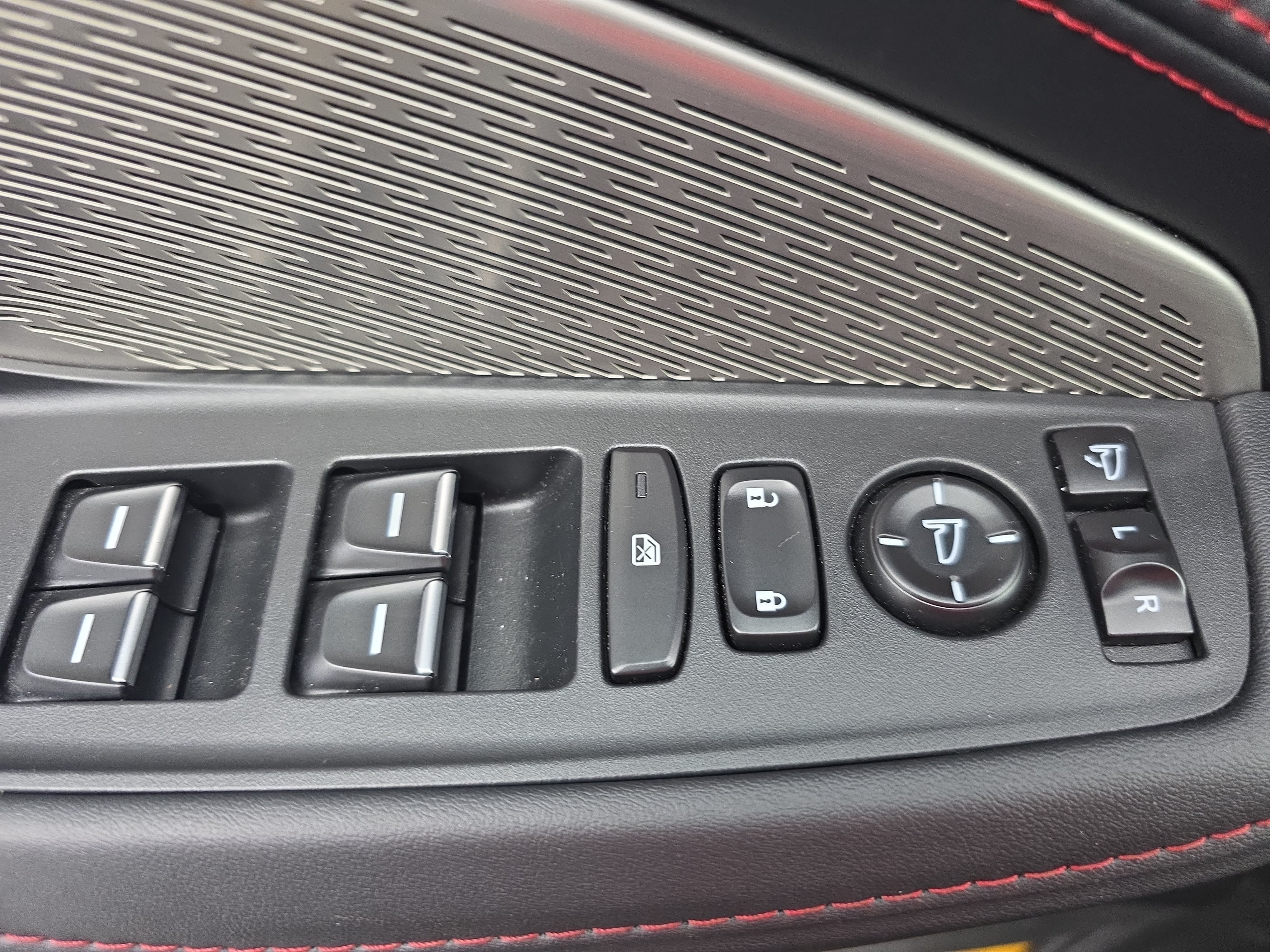 Used 2022 Acura MDX Type S AWD/4WD image 28