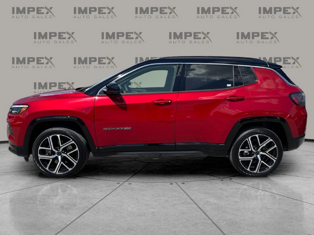Used 2025 Jeep Compass Limited w/ Elite Group AWD/4WD image 2