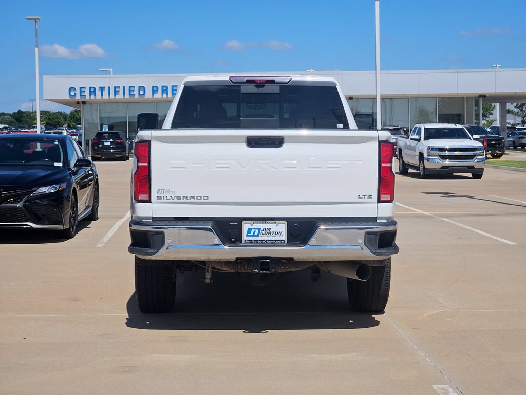 Used 2025 Chevrolet Silverado 2500 LTZ w/ LTZ Premium Package AWD/4WD image 7