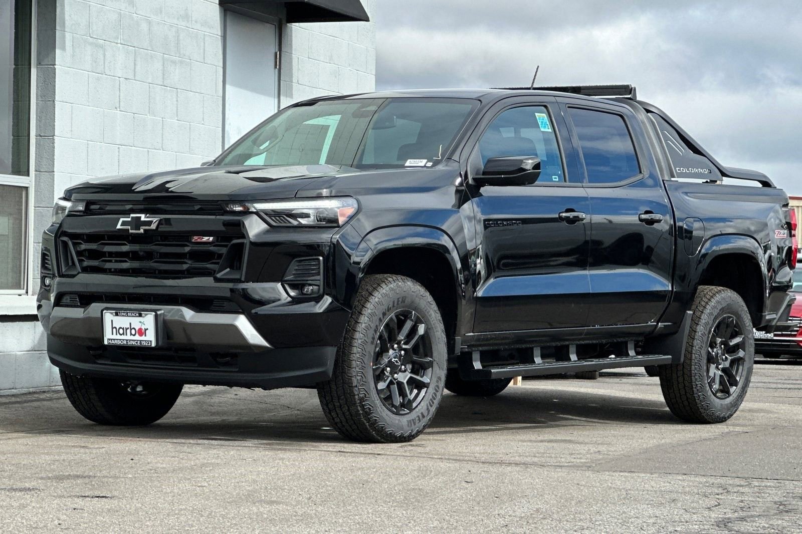New 2025 Chevrolet Colorado Z71 w/ Midnight Edition AWD/4WD image 7