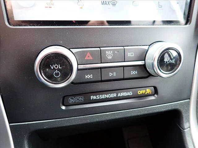 Used 2024 Ford Edge SEL image 19