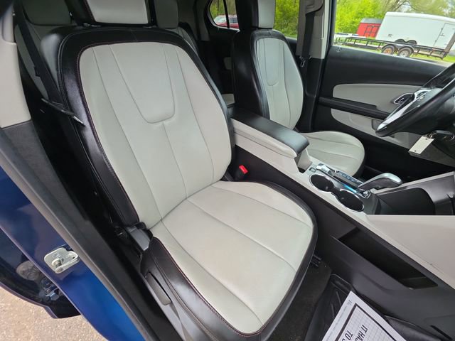 Used 2010 Chevrolet Equinox LTZ FWD image 25