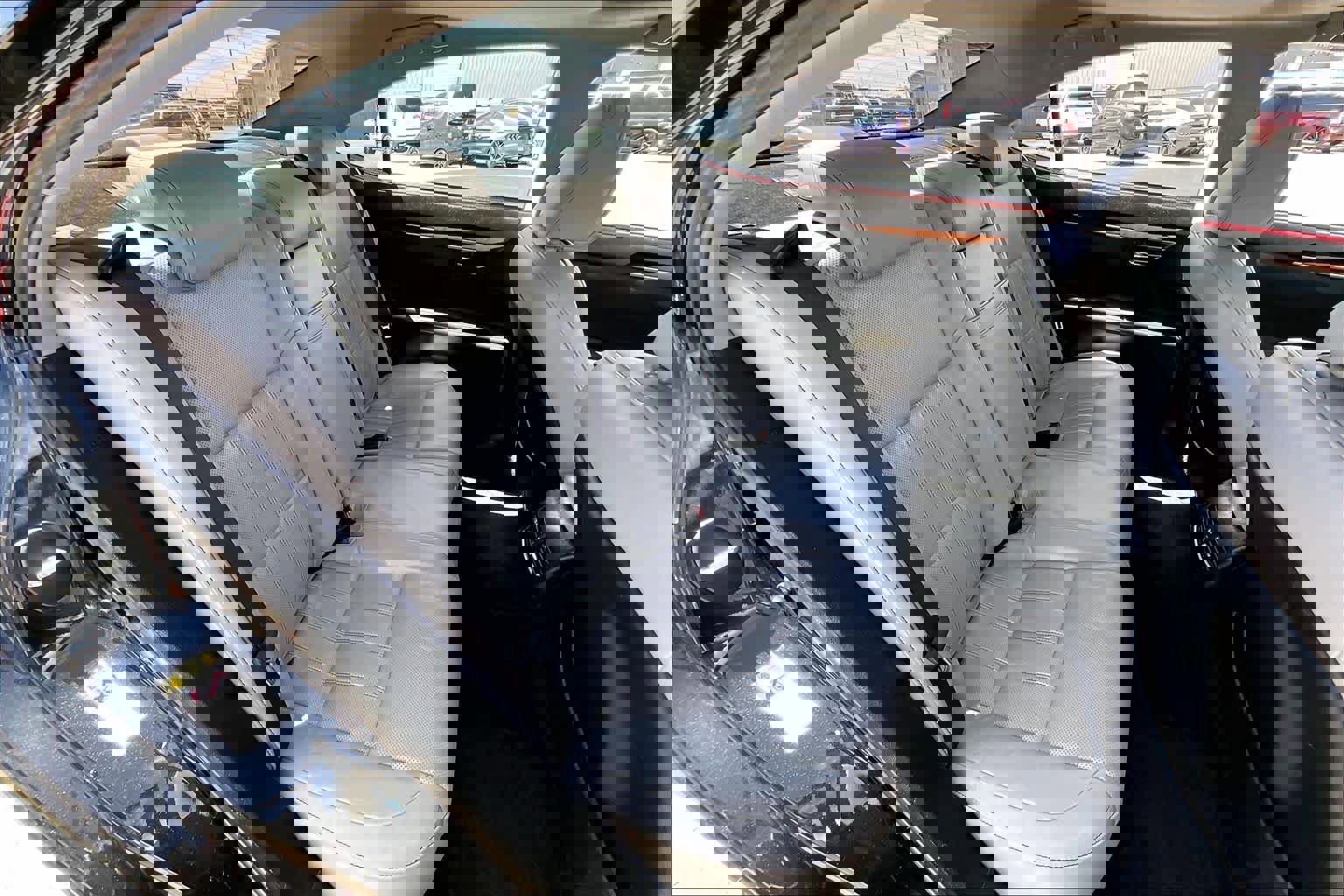 Used 2018 Lexus ES 350 w/ Luxury Package w/Wood Trim FWD image 19