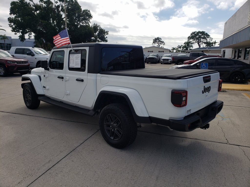 Used 2024 Jeep Gladiator Sport image 5