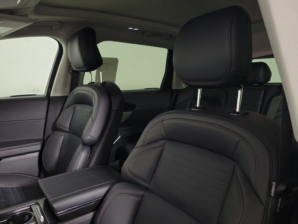 New 2026 Lincoln Nautilus Reserve AWD/4WD image 19
