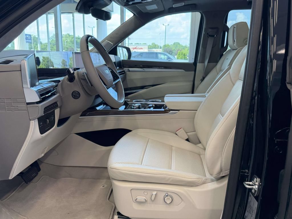 New 2026 Cadillac Escalade Platinum Luxury AWD/4WD image 15