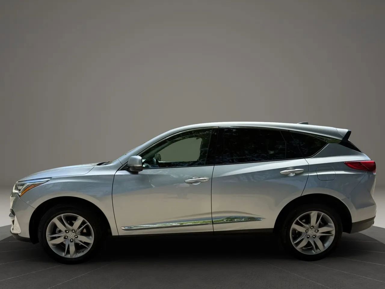 Used 2020 Acura RDX AWD w/ Advance Package image 2