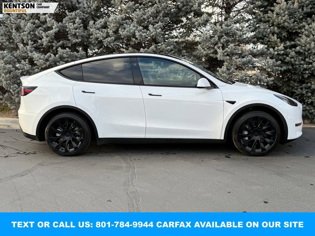 Used 2023 Tesla Model Y Long Range image 9