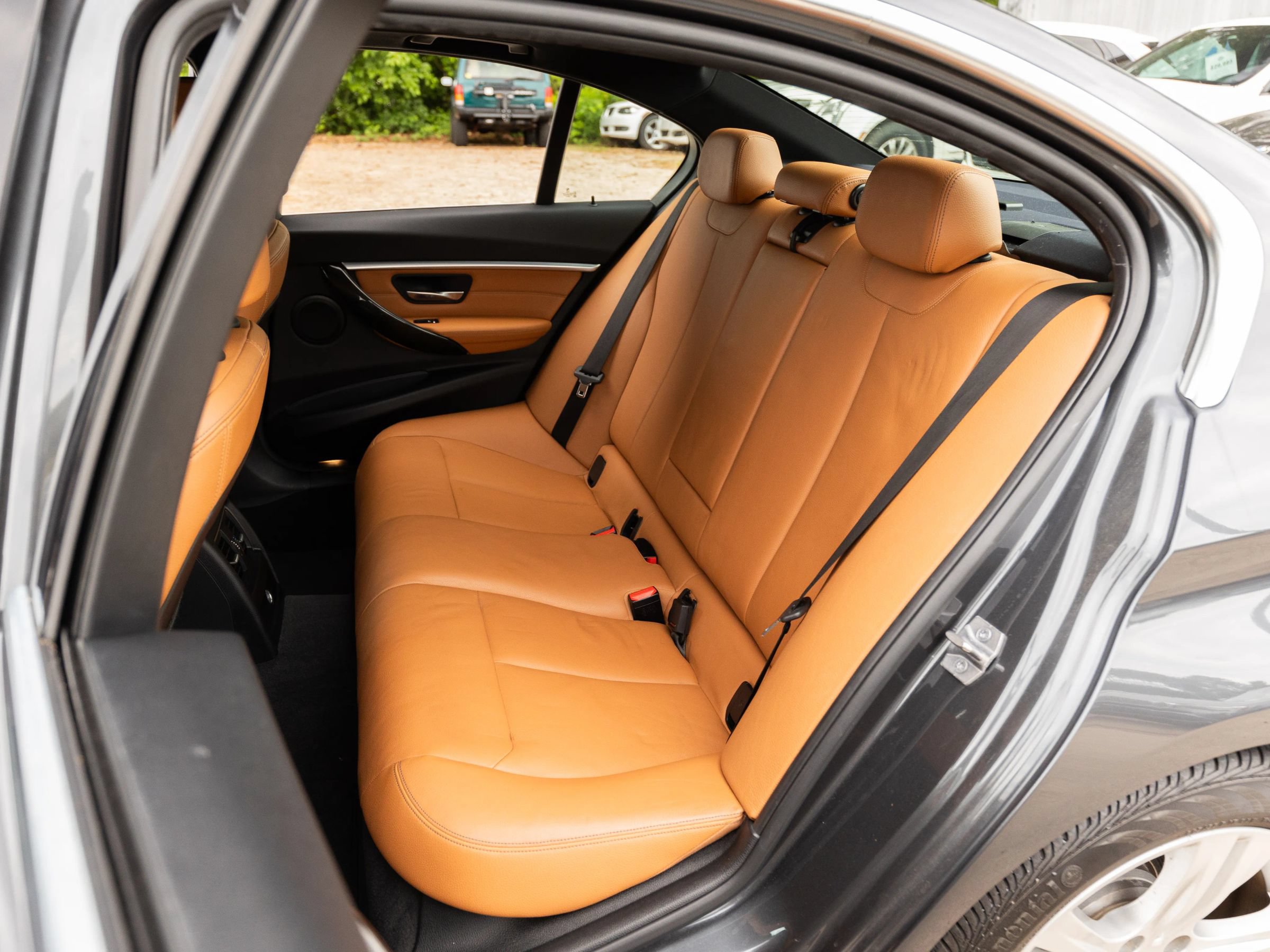 Used 2018 BMW 330i Sedan RWD image 29