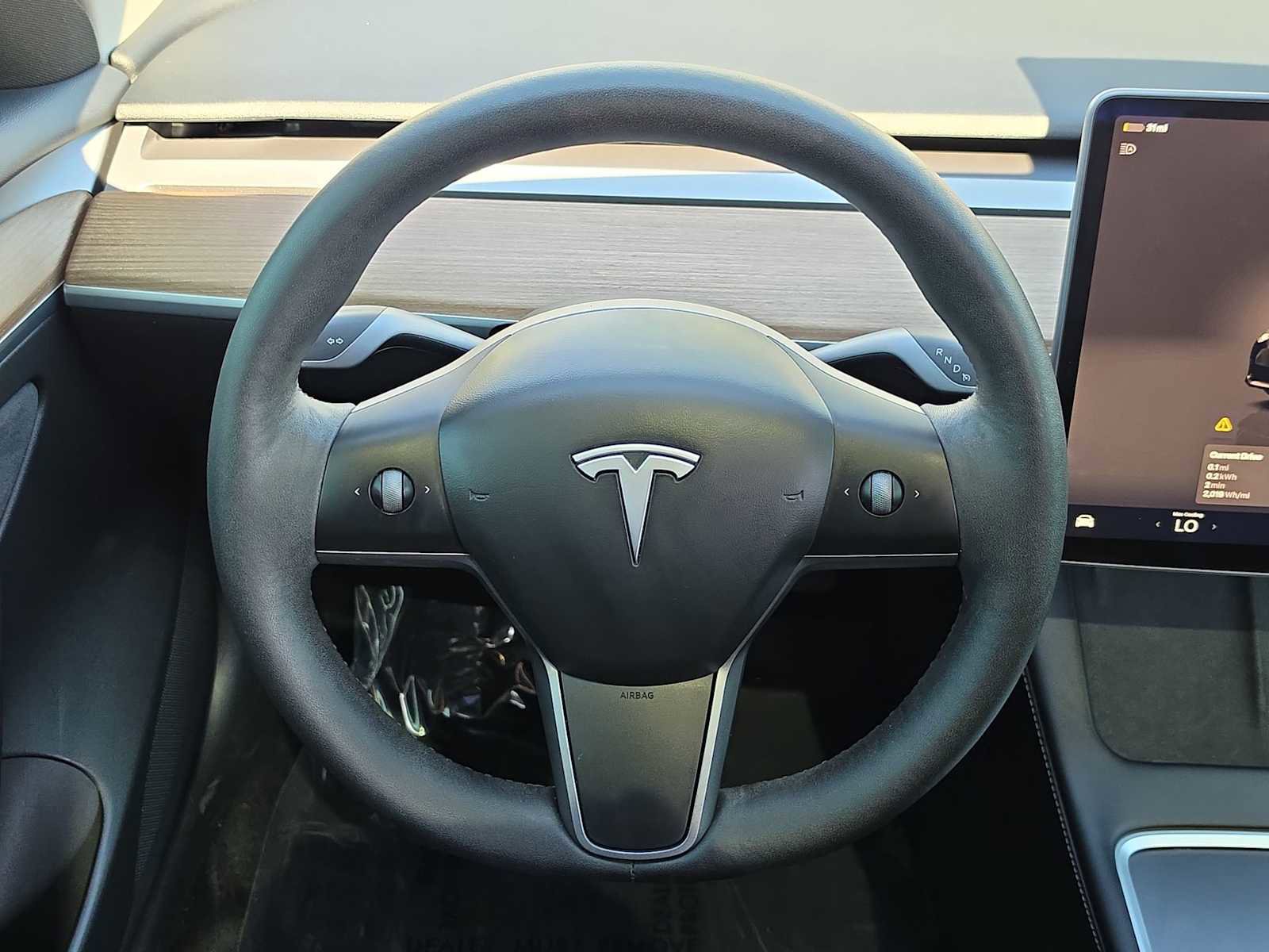 Used 2023 Tesla Model 3 Standard Range image 19