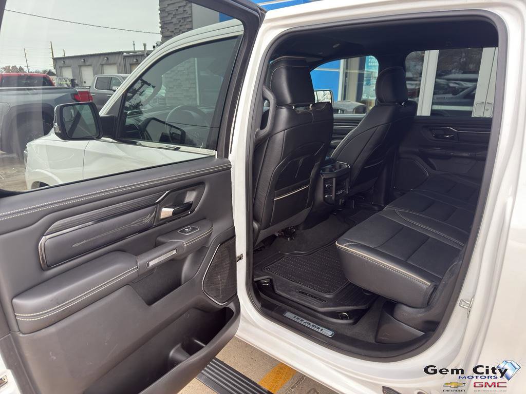 Used 2023 RAM 1500 Limited w/ Bed Utility Group image 9