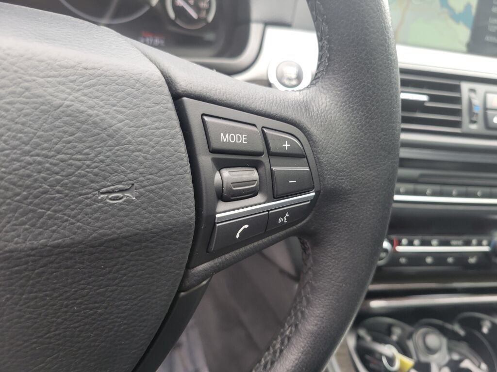 Used 2013 BMW 528i xDrive Sedan AWD/4WD image 25