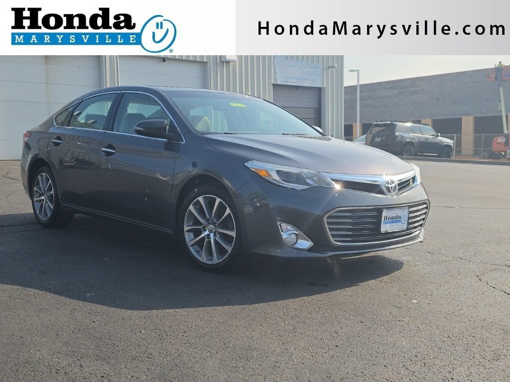 Used 2015 Toyota Avalon XLE Touring FWD image 1