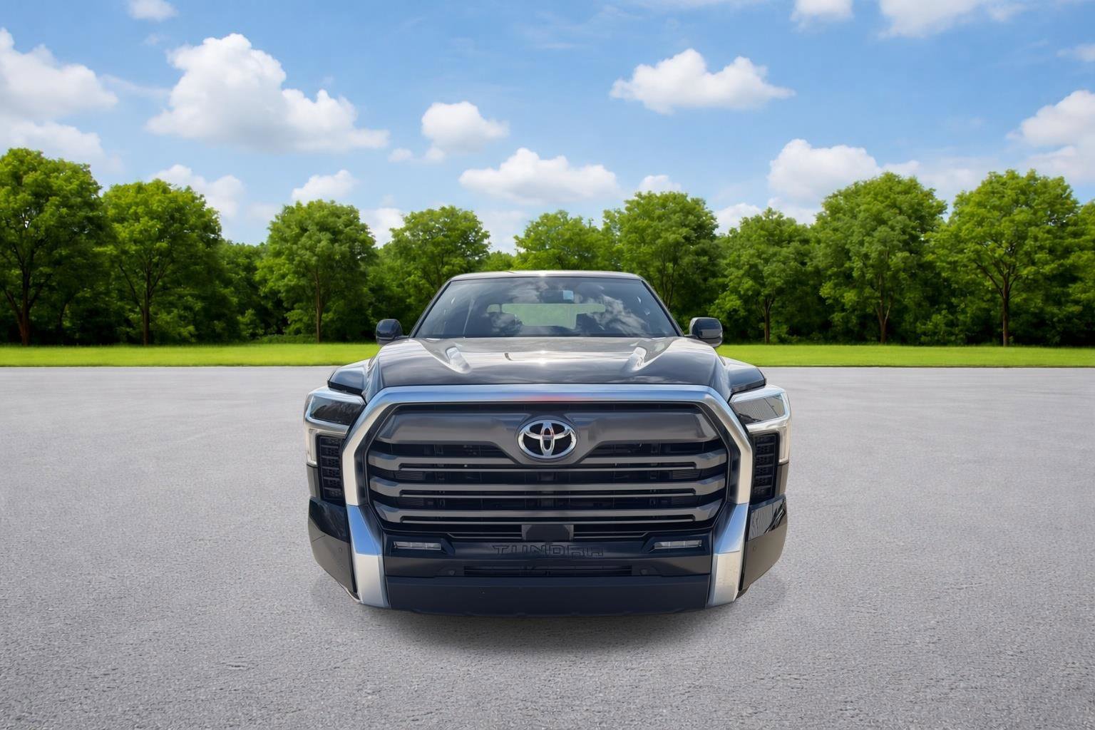 New 2026 Toyota Tundra Limited image 2