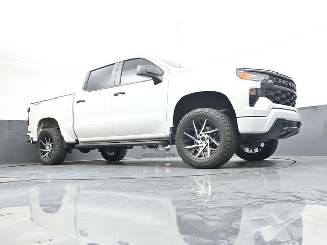 Used 2023 Chevrolet Silverado 1500 Custom AWD/4WD image 27