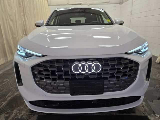 Certified 2025 Audi Q5 Premium Plus w/ Premium Plus AWD/4WD video 3