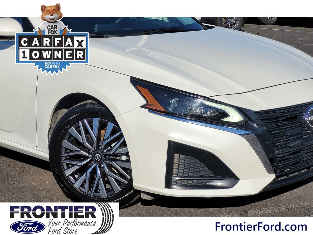 Used 2023 Nissan Altima 2.5 SV image 4