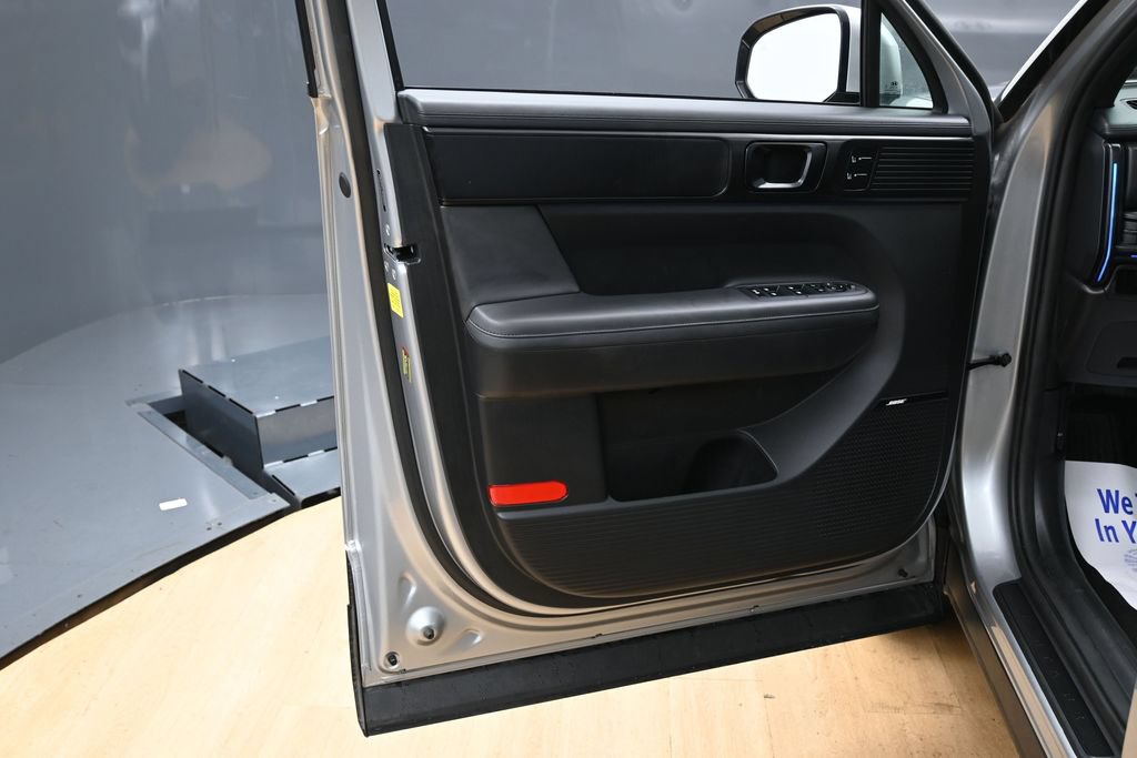 Used 2024 Hyundai Santa Fe Calligraphy FWD image 40