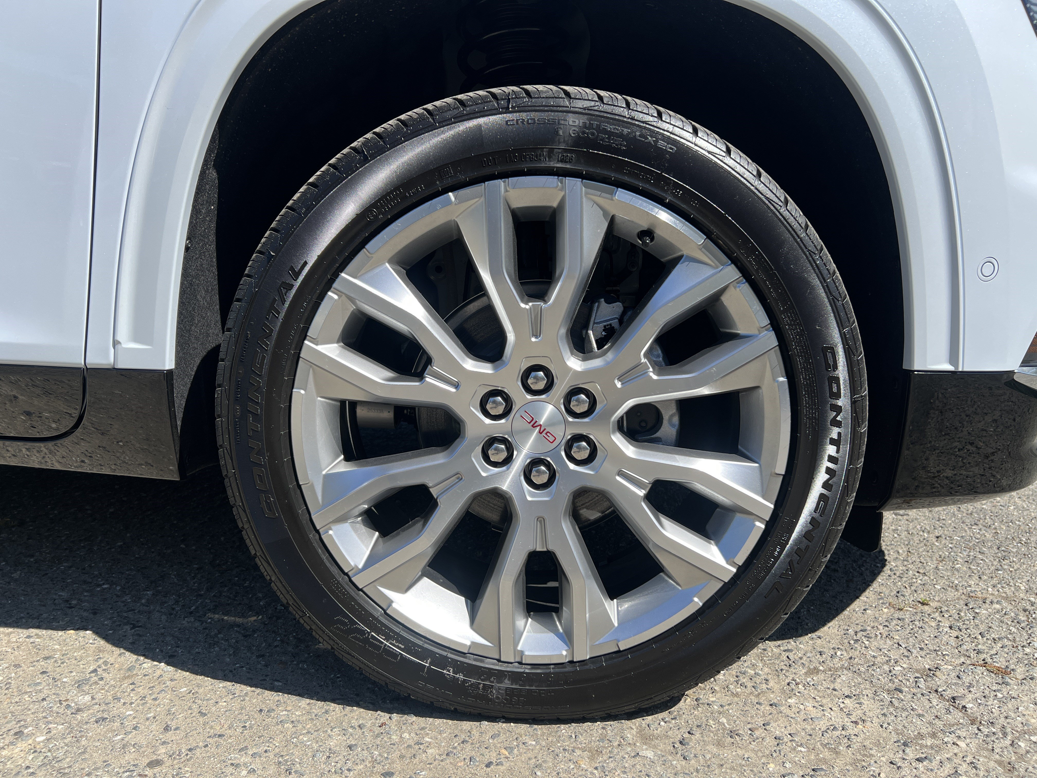 New 2026 GMC Acadia Denali w/ Super Cruise Package AWD/4WD image 11