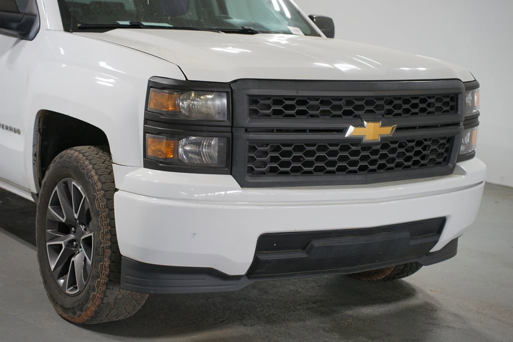 Used 2015 Chevrolet Silverado 1500 W/T w/ Trailering Package image 4