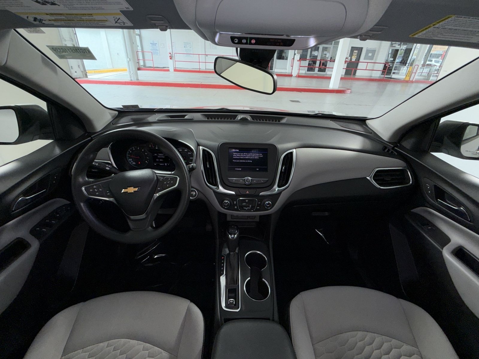 Used 2021 Chevrolet Equinox LS FWD image 23