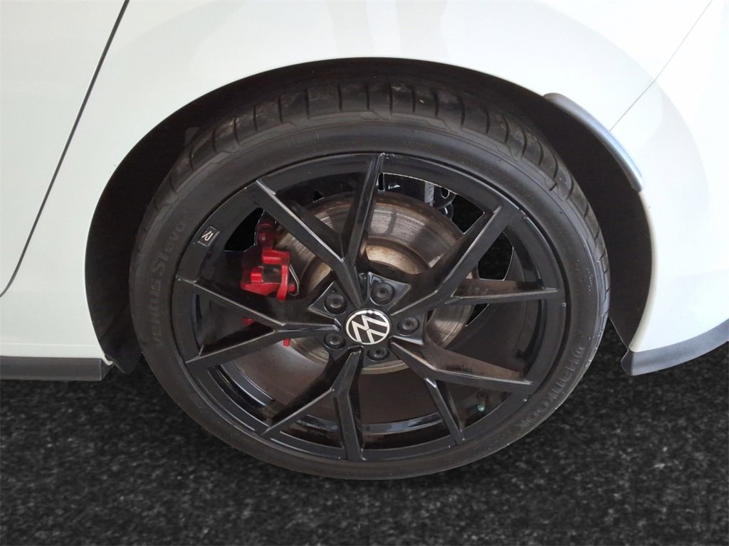 Used 2024 Volkswagen GTI SE image 13