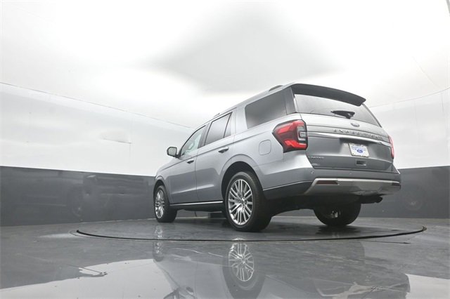 Used 2022 Ford Expedition Limited image 26