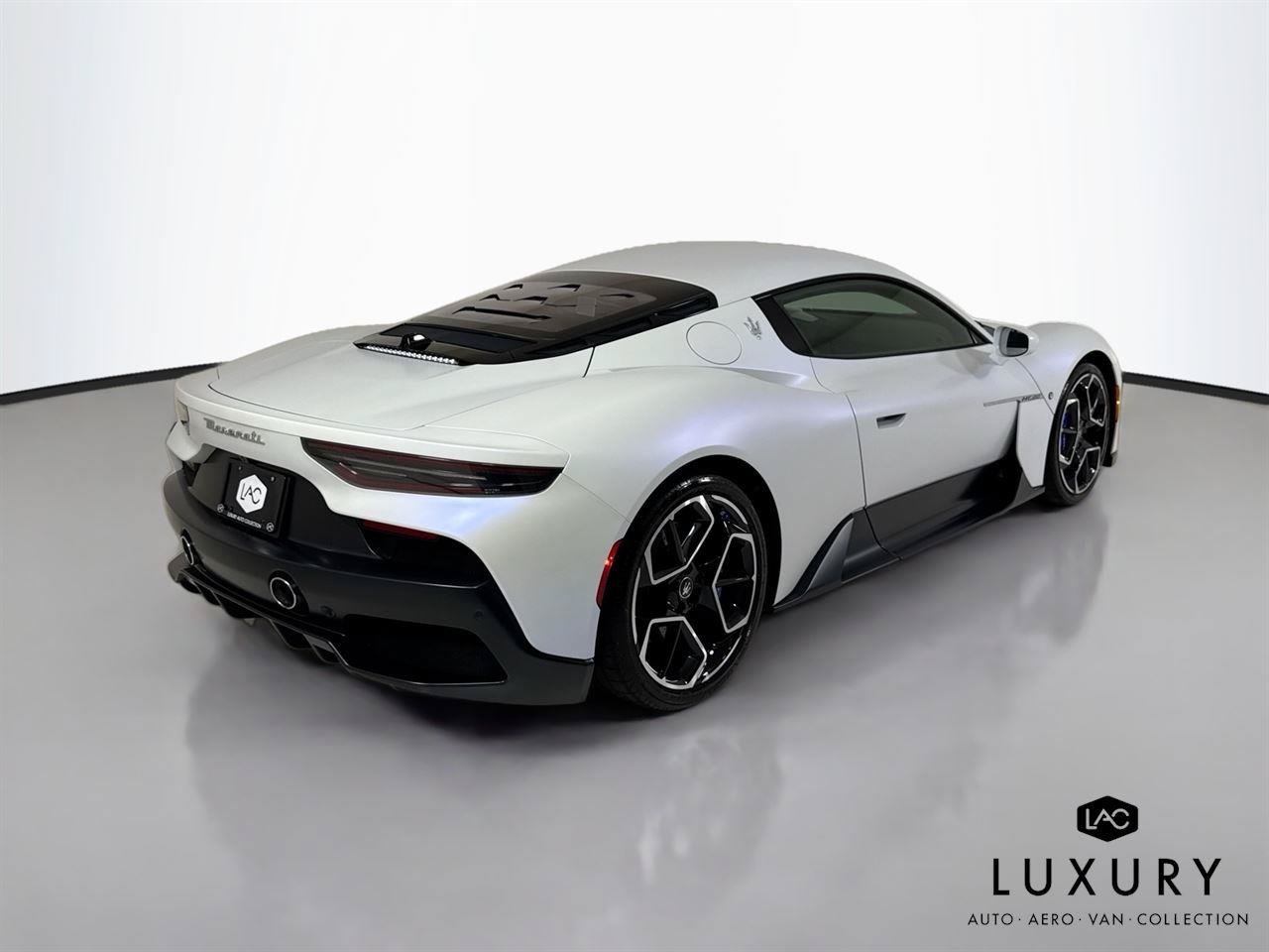 Used 2022 Maserati MC20 Coupe RWD image 6