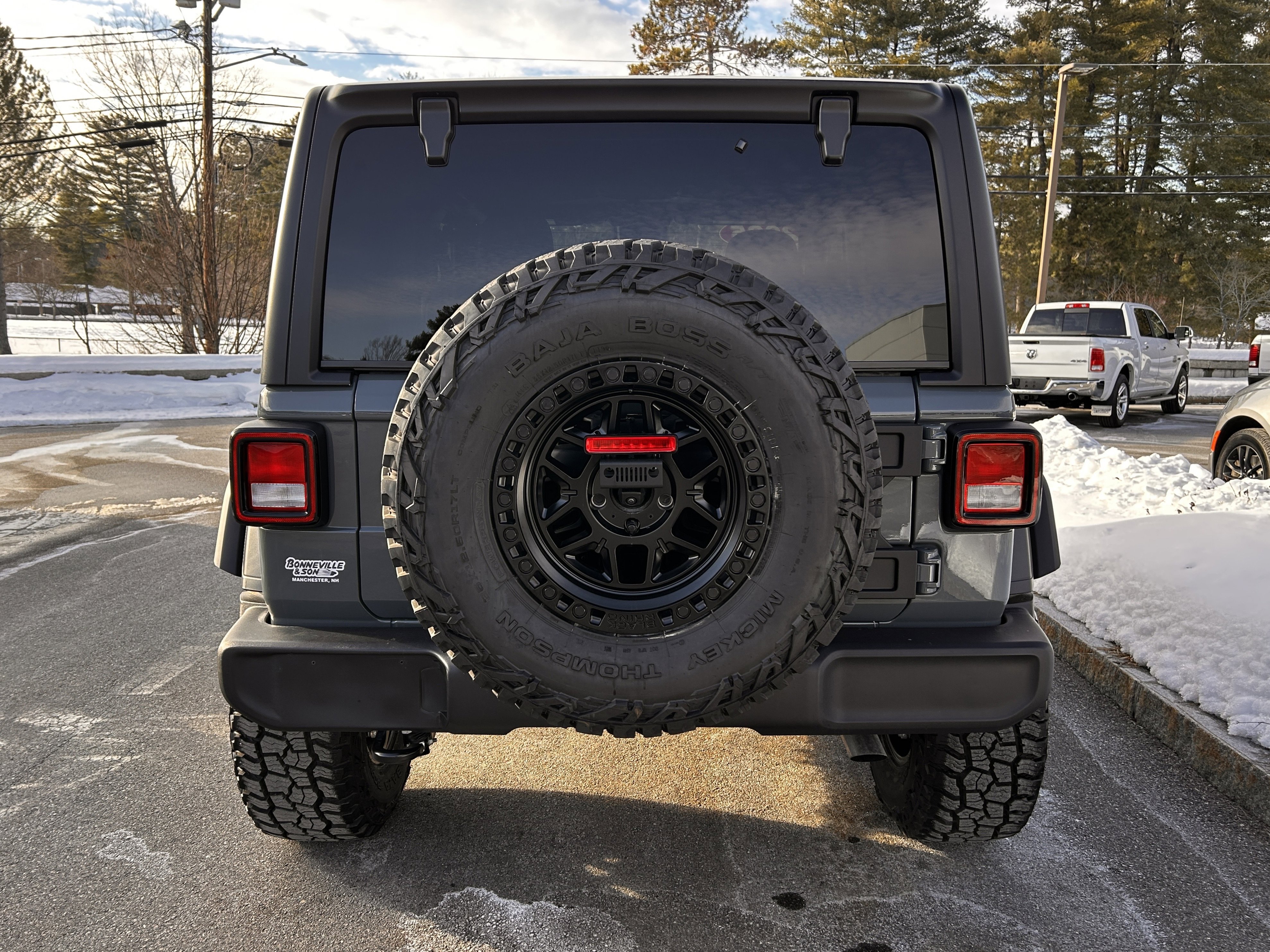 Certified 2025 Jeep Wrangler Sport AWD/4WD image 10