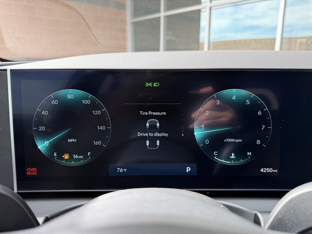 Used 2025 Hyundai Santa Cruz SEL image 21