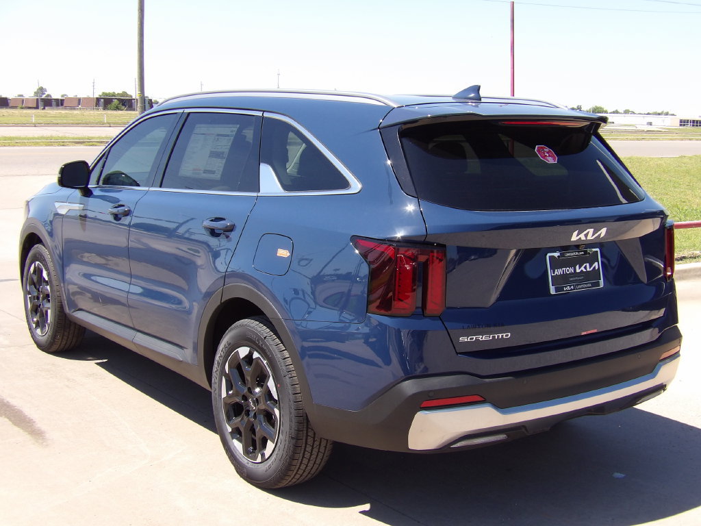 New 2026 Kia Sorento S w/ S Panoramic Sunroof Package FWD image 8