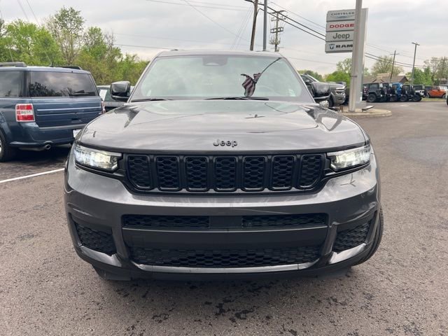 Used 2024 Jeep Grand Cherokee L Altitude AWD/4WD image 37