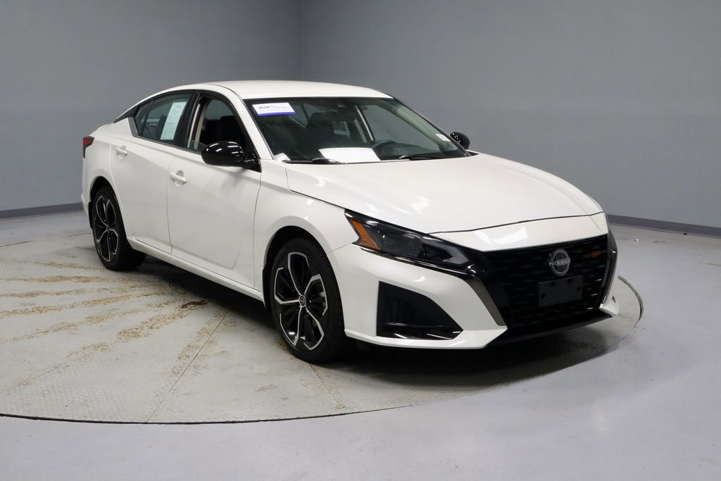 Certified 2024 Nissan Altima 2.5 SR
