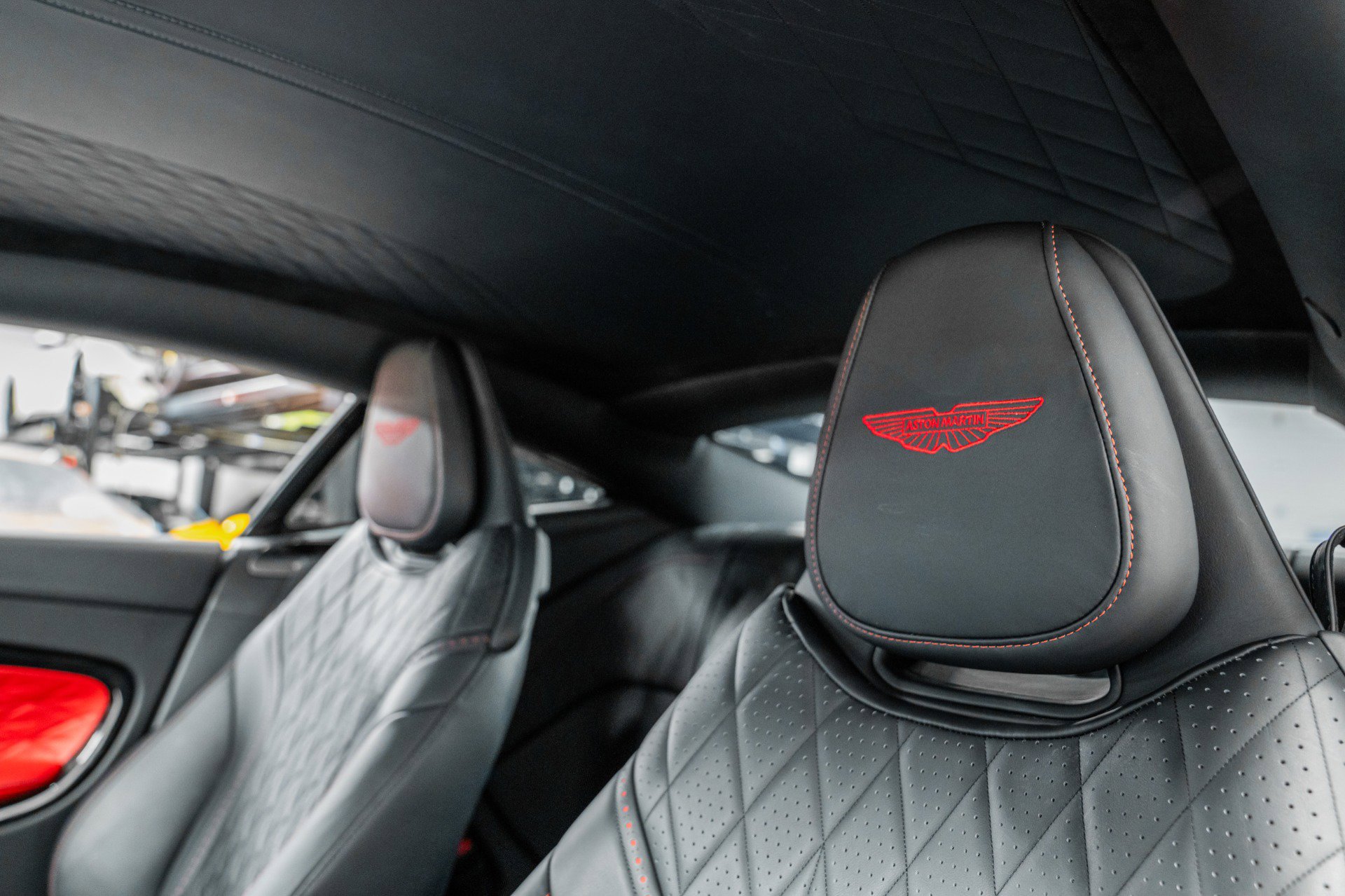 Used 2024 Aston Martin DB12 Coupe RWD image 16