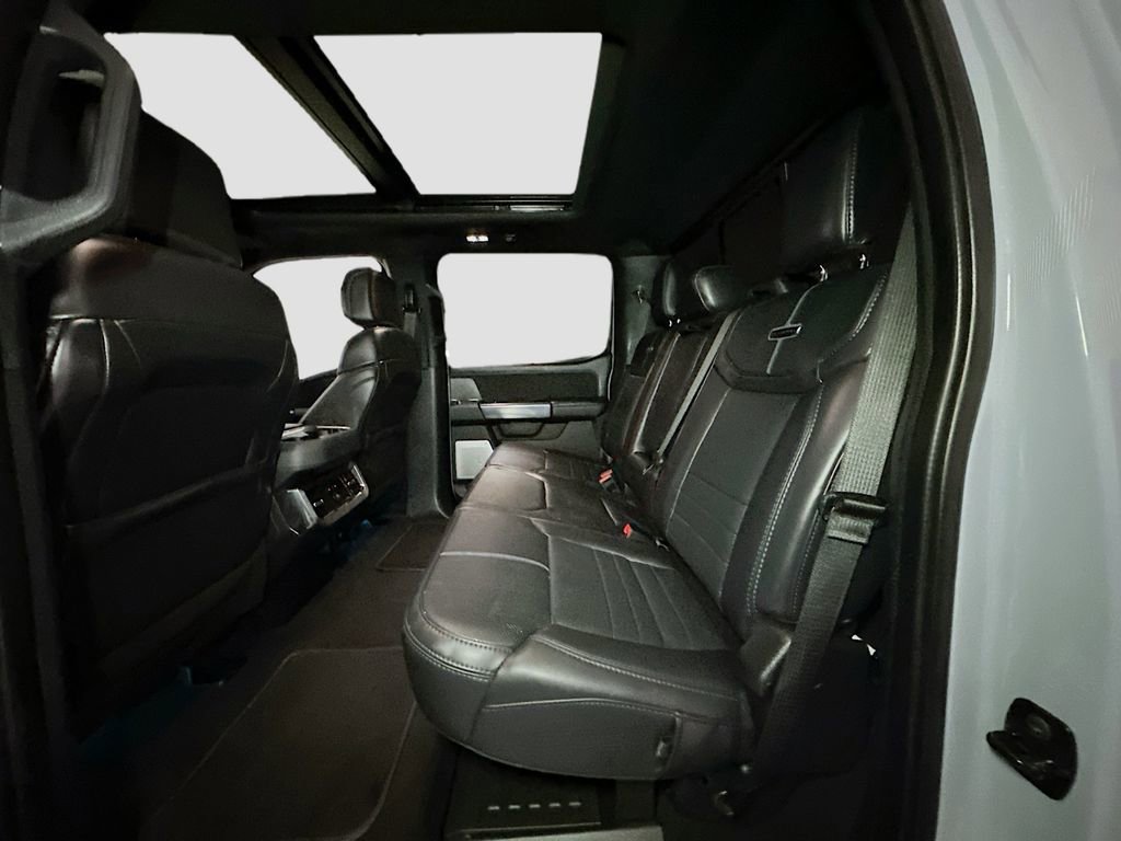 Certified 2025 Ford F250 Platinum image 30